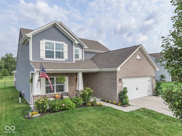 130 Blue Lace Drive, Whiteland, IN 46184, photo 3 of 39