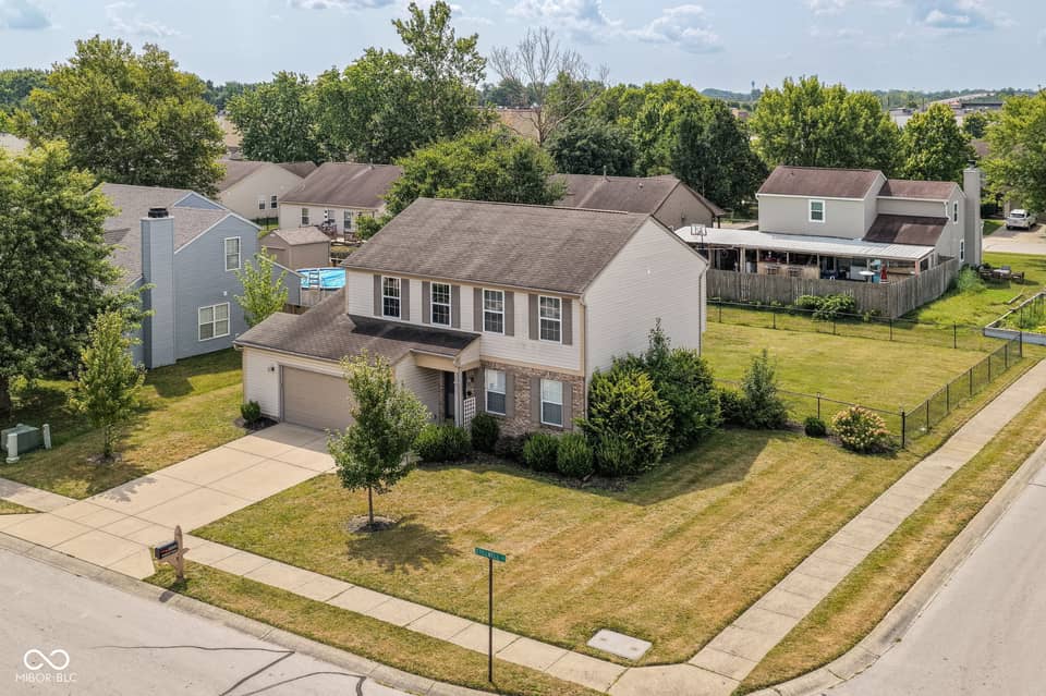 10319 Stillwell Court, Avon
