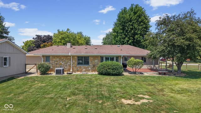 885 Broadway North Drive, Plainfield, IN 46168, photo 4 of 64