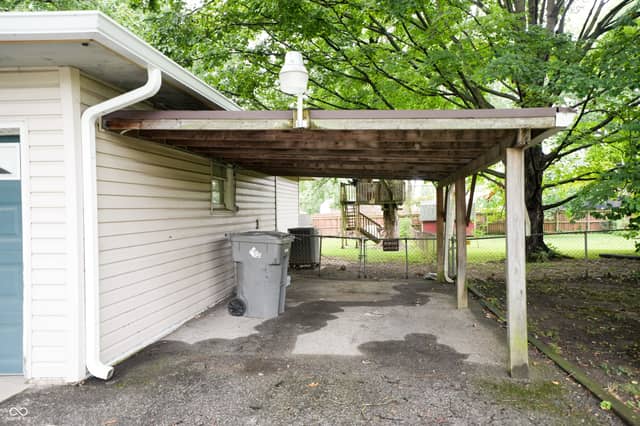 4646 S Keystone Avenue, Indianapolis, IN 46227, photo 4 of 34