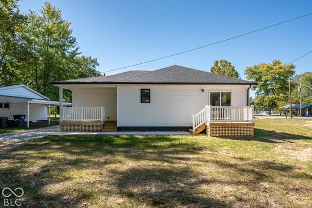 1309 W Gibson Street, Austin, IN 47102, photo 5 of 33