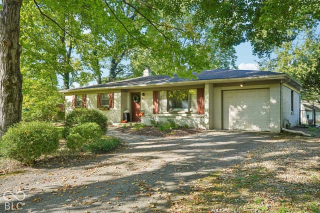 8450 Evergreen Avenue, Indianapolis, IN 46240, photo 5 of 48
