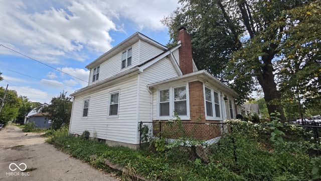 1735 N Oxford Street, Indianapolis, IN 46218, photo 3 of 15