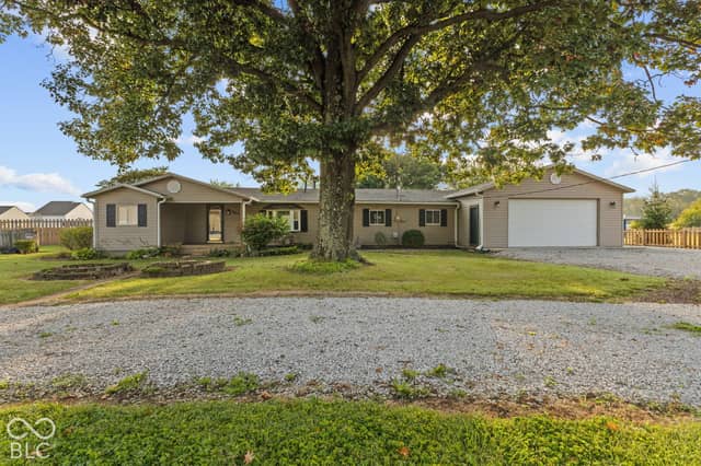 7847 Trotter Road, Camby, IN 46113, photo 2 of 36