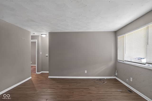 4933 E 39th Street, Indianapolis, IN 46226, photo 5 of 18