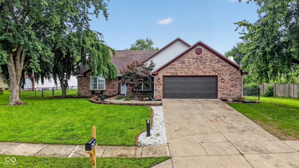 7674 Doone Valley Court, Avon, IN 46123, photo 1 of 41