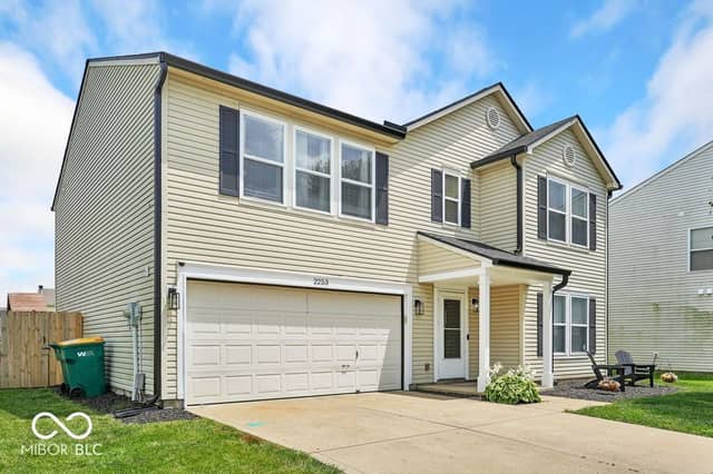 2253 Edgewater, Plainfield, IN 46168, photo 3 of 45