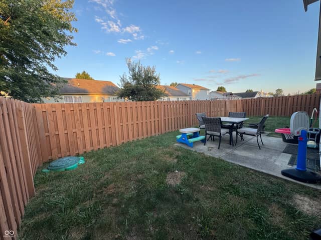 155 Thistlewood Drive, Greenfield, IN 46140, photo 5 of 20