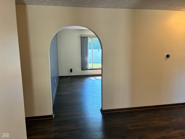 4003 W Fairview Road, Greenwood, IN 46142, photo 5 of 18