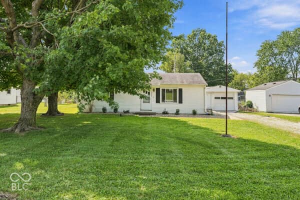 4609 Shelbyville Road, Indianapolis, IN 46237, photo 3 of 32