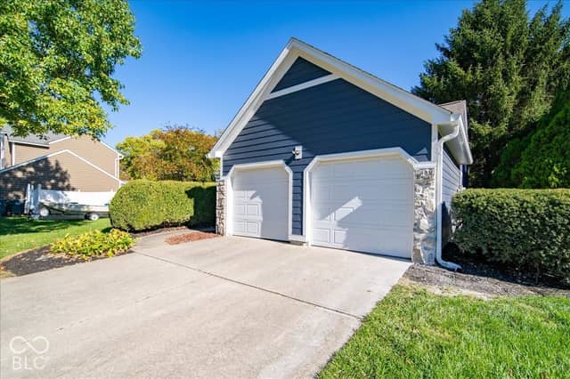 9119 Hardwood Court, Indianapolis, IN 46250, photo 4 of 25