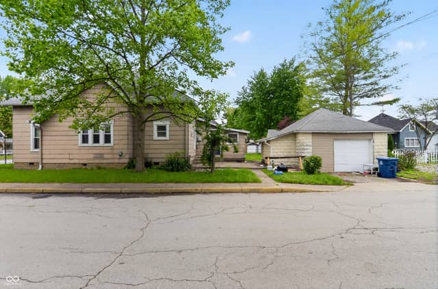 225 S State Street, Greenfield, IN 46140, photo 5 of 31