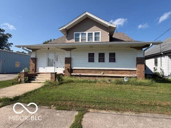 5050 E Washington Street, Straughn