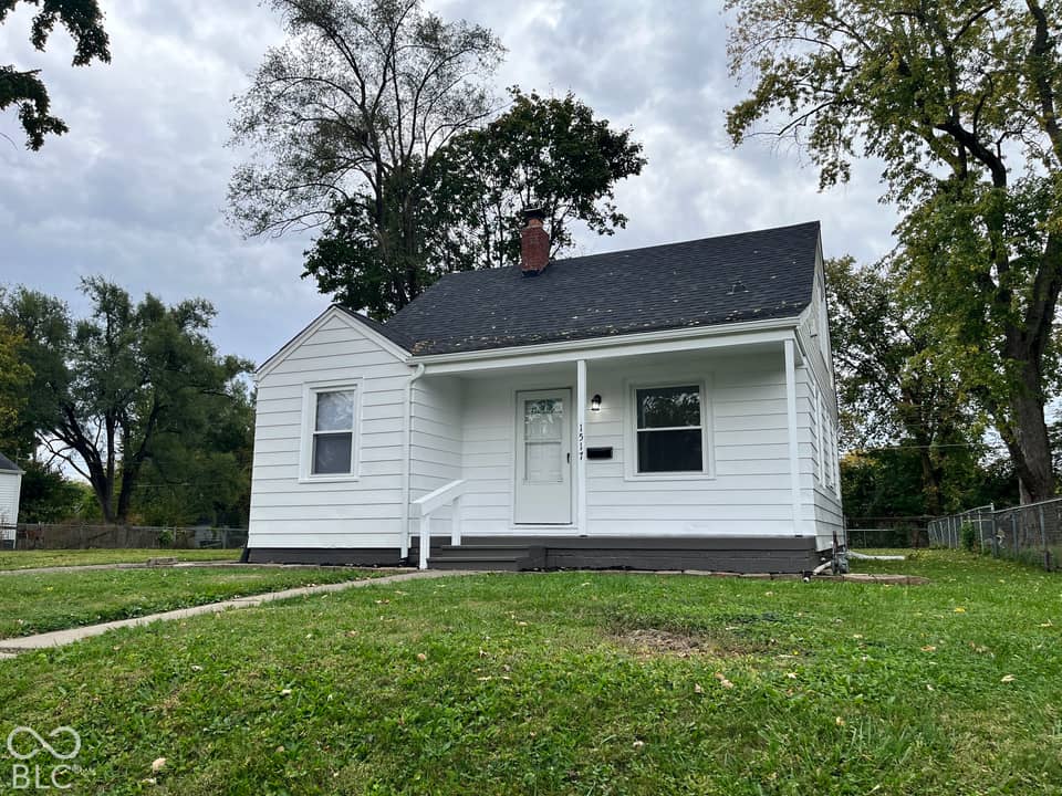 1517 W 11th Street, Anderson, IN 46016, photo 1 of 32