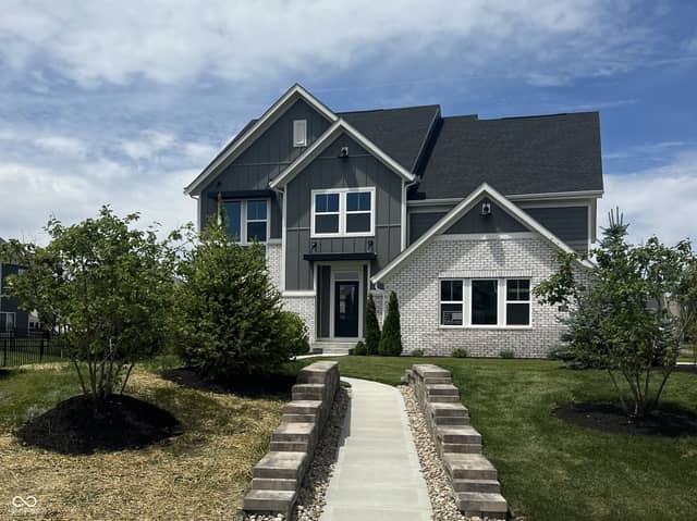 952 Apryl Drive, Greenwood, IN 46143, photo 2 of 44