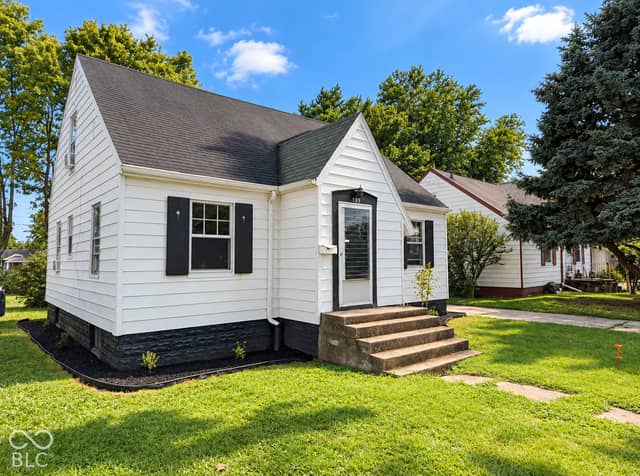 105 E Vinyard, Anderson, IN 46012, photo 4 of 27