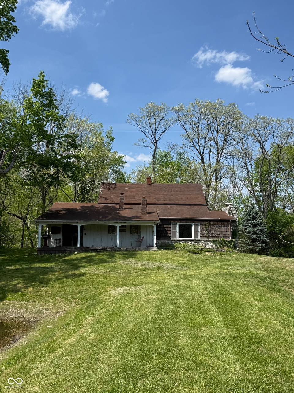 7811 S Sanes Road, Connersville