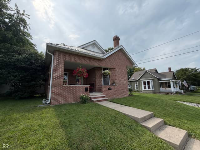194 N Indiana Street, Danville, IN 46122, photo 2 of 67