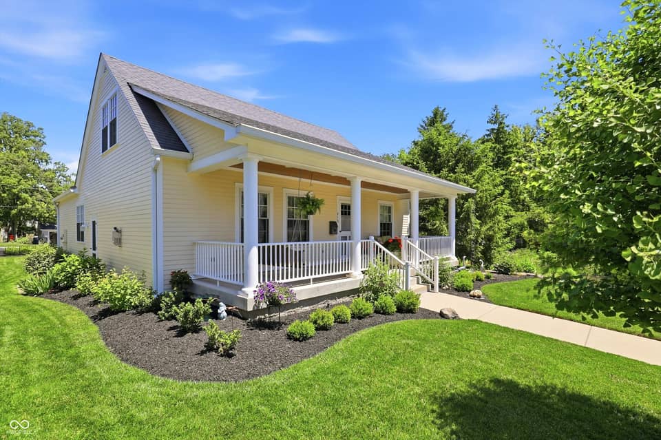 810 W Pine Street, Zionsville, IN 46077, photo 1 of 65