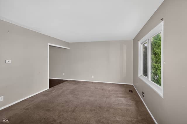9926 Montery Road, Indianapolis, IN 46235, photo 5 of 11