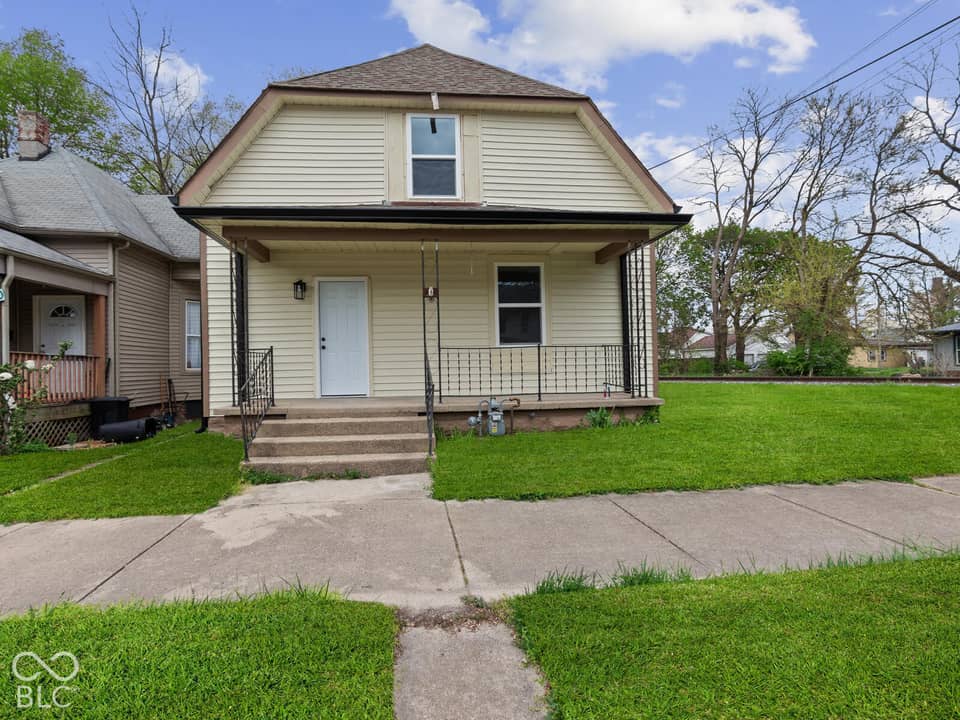 122 E Mechanic Street, Shelbyville, IN 46176, photo 1 of 15