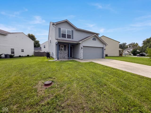 11307 Narrowleaf Drive, Indianapolis, IN 46235, photo 2 of 33