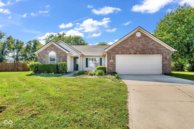 5462 Montavia Circle, Indianapolis, IN 46239, photo 2 of 44