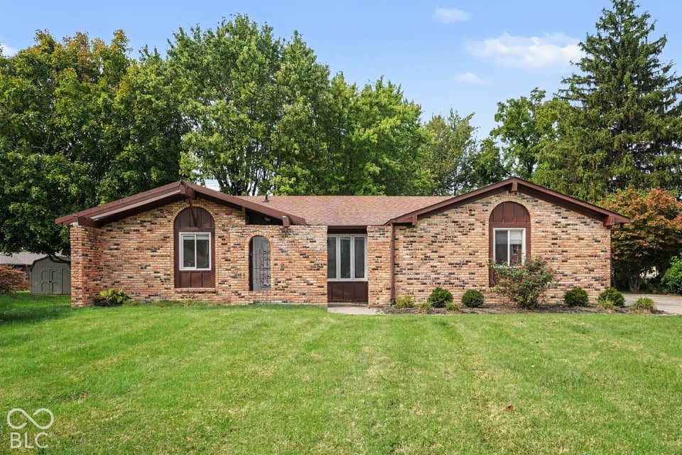 6916 White Pines Court, Indianapolis
