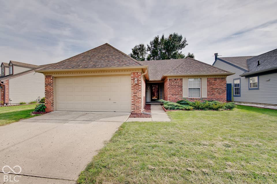 1531 Lake Point Lane N, Greenwood
