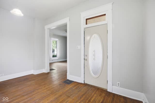 810 College, Anderson, IN 46012, photo 5 of 30