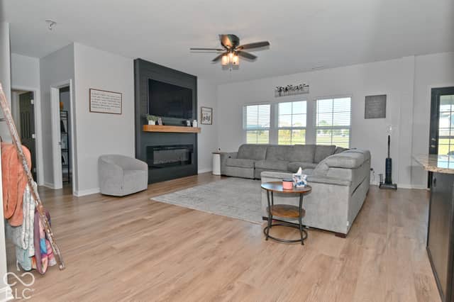 2582 Twinleaf Drive, Plainfield, IN 46168, photo 4 of 68