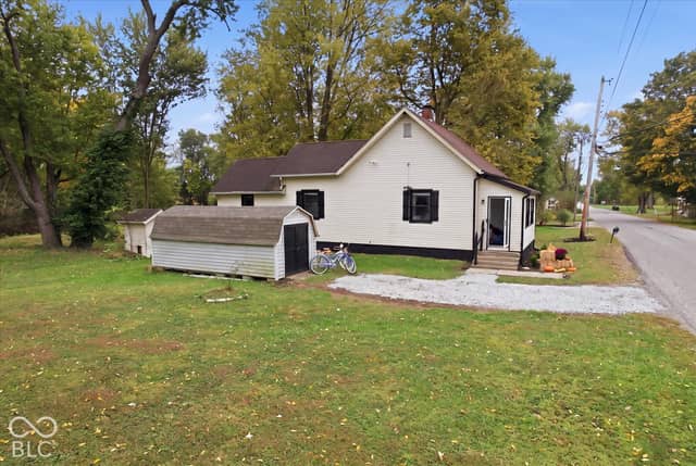 9262 N 300 E, Morristown, IN 46161, photo 5 of 29