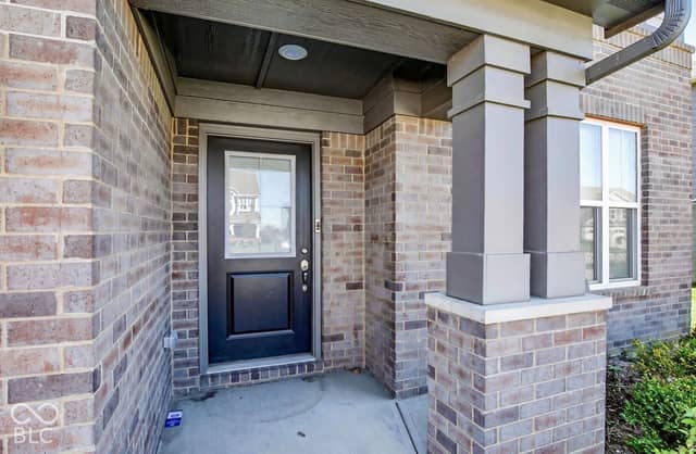 929 Garrison Drive, Greenwood, IN 46143, photo 5 of 49