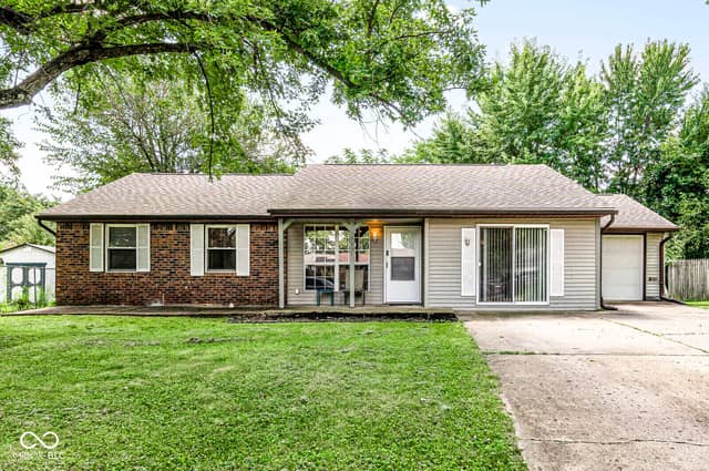 10531 Mohave Court, Indianapolis, IN 46235, photo 2 of 36