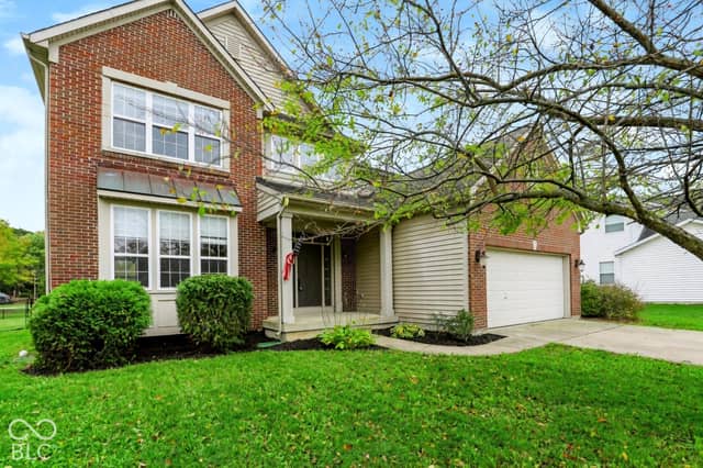 5413 Gainesway Drive, Greenwood, IN 46142, photo 2 of 66