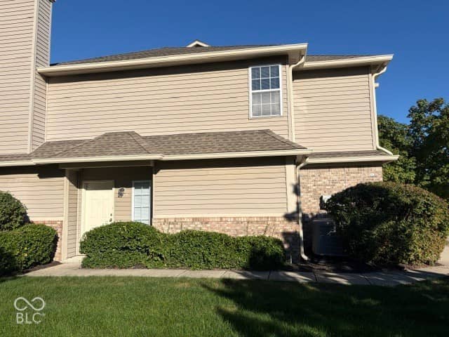 11308 Fonthill Drive, Indianapolis, IN 46236, photo 3 of 5
