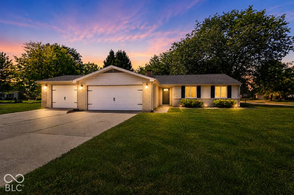 8442 Duncaster Court, Indianapolis, IN 46256, photo 1 of 31