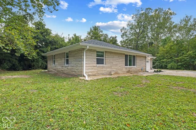7437 S County Road 750 E, Plainfield, IN 46168, photo 5 of 26