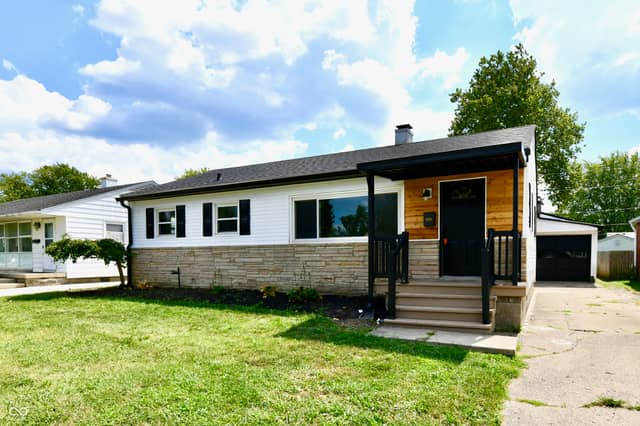 129 E McKenzie Road, Greenfield, IN 46140, photo 3 of 34