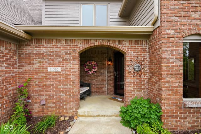 11510 Bloomfield Drive S, Indianapolis, IN 46259, photo 3 of 45