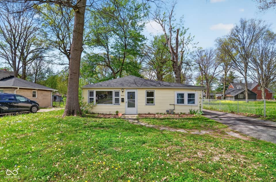 960 N Bazil Avenue, Indianapolis