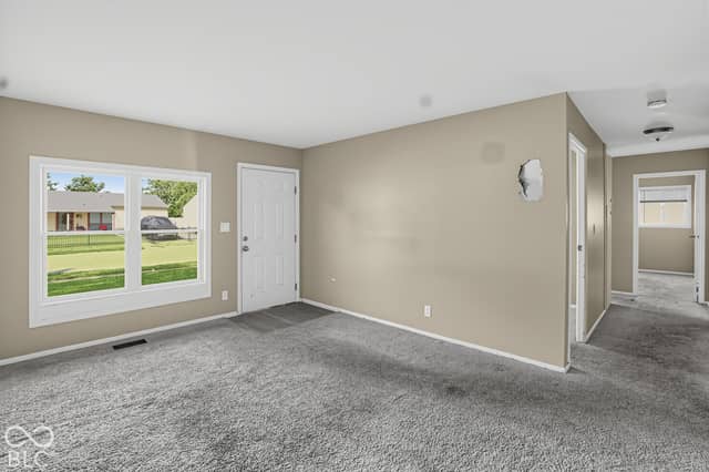 9601 E 39th Place, Indianapolis, IN 46235, photo 3 of 27