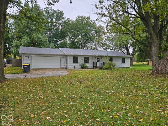 5807 Columbus Avenue, Anderson, IN 46013, photo 2 of 27