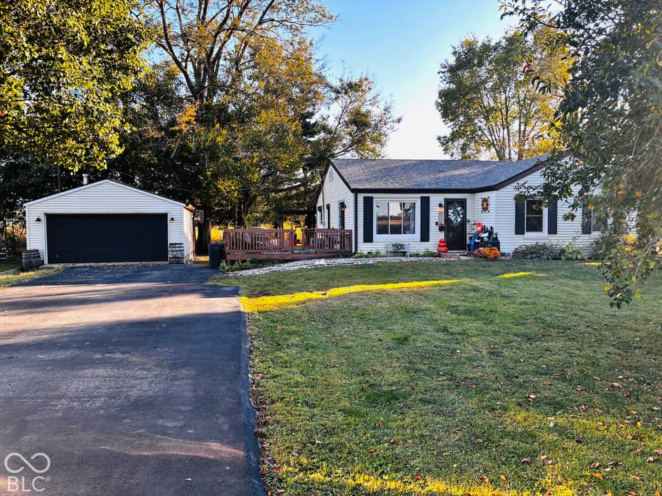 6553 W Boggstown Road, Boggstown