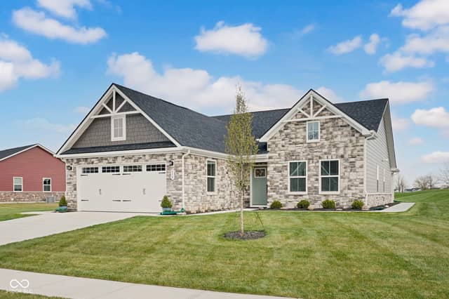 959 Independence Drive, Edinburgh, IN 46124, photo 3 of 31