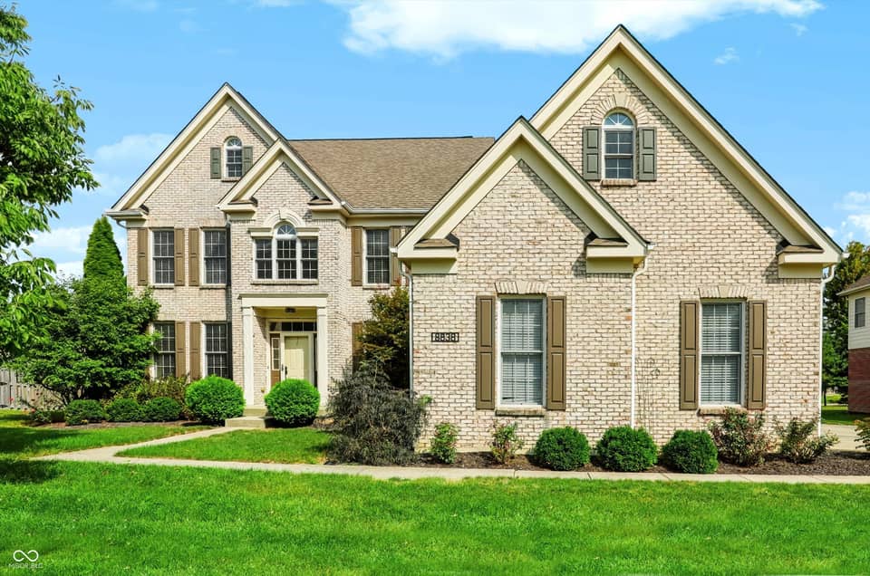 8838 Pin Oak Drive, Zionsville