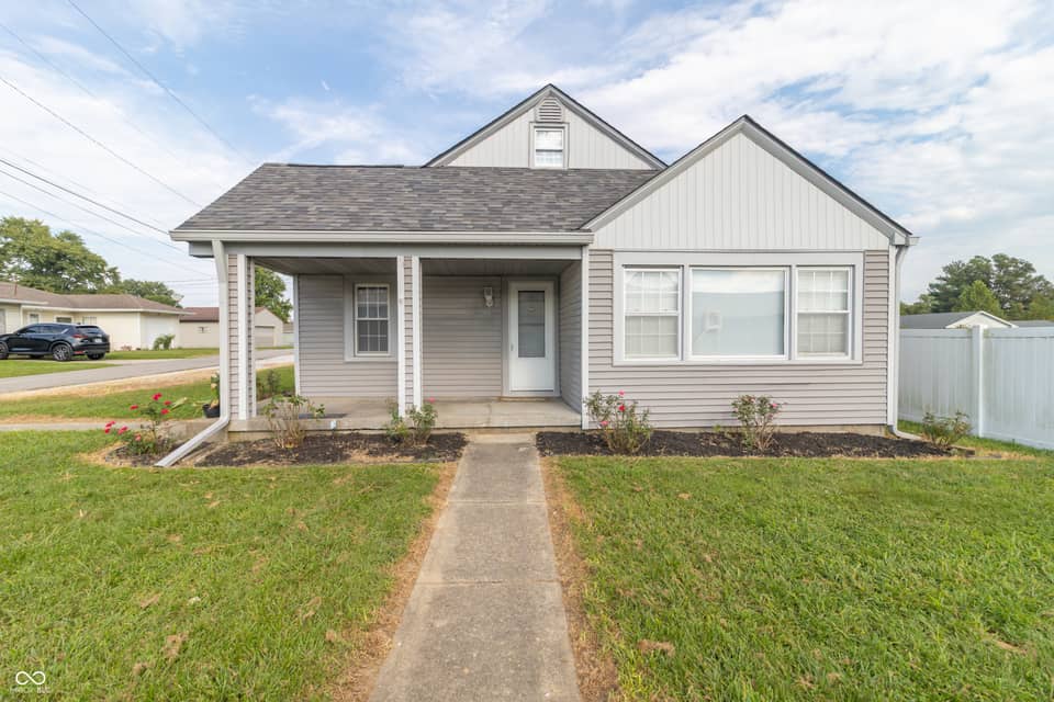 621 Apple Street, Greenfield, IN 46140, photo 1 of 32