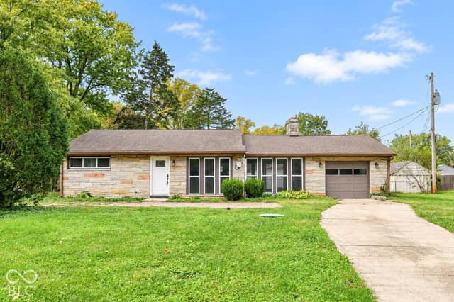 1816 Randall Court, Indianapolis, IN 46240, photo 3 of 31