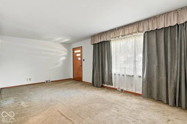 7130 Melanie Lane, Indianapolis, IN 46217, photo 5 of 47