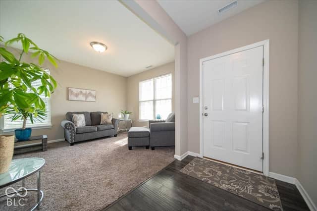 10162 Sedgehill Drive, Indianapolis, IN 46239, photo 5 of 37